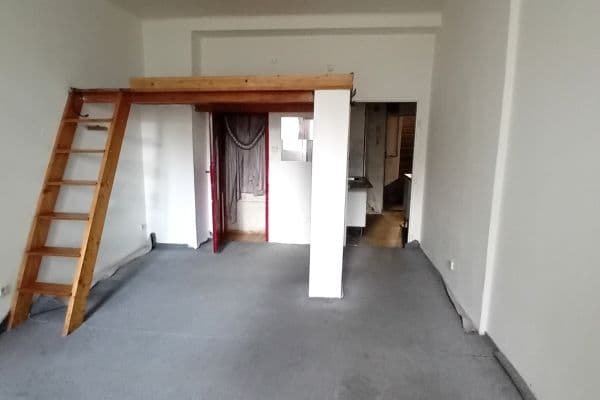 Pronájem nebytového prostoru 28 m², Kouřimská, Praha Pronájem nebytového prostoru 28 m², Kouřimská, Praha