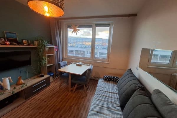 Pronájem bytu 2+kk 45 m², Blattného, Hlavní město Praha Pronájem bytu 2+kk 45 m², Blattného, Hlavní město Praha