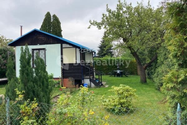 Pronájem chaty, chalupy 35 m², pozemek 400 m², Nad Hutěmi, Hlavní město Praha Pronájem chaty, chalupy 35 m², pozemek 400 m², Nad Hutěmi, Hlavní město Praha