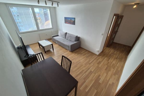 Pronájem bytu 2+kk 43 m², Strašnická, Praha Pronájem bytu 2+kk 43 m², Strašnická, Praha