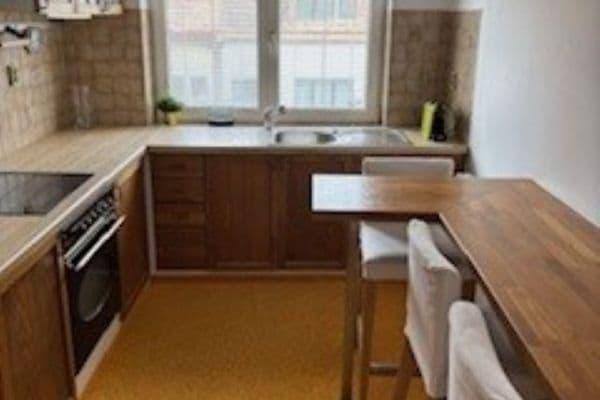 Pronájem bytu 3+1 60 m², Ke Džbánu, Praha Pronájem bytu 3+1 60 m², Ke Džbánu, Praha