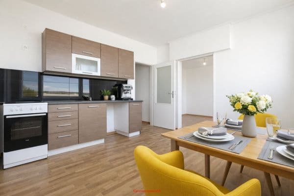 Pronájem bytu 1+kk 35 m², Slovenská, Karviná, Moravskoslezský kraj Pronájem bytu 1+kk 35 m², Slovenská, Karviná, Moravskoslezský kraj