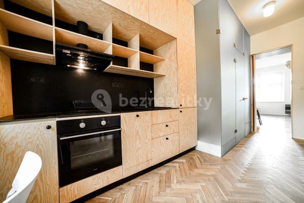 Pronájem bytu 1+1 37 m², Bubenská, Praha Pronájem bytu 1+1 37 m², Bubenská, Praha