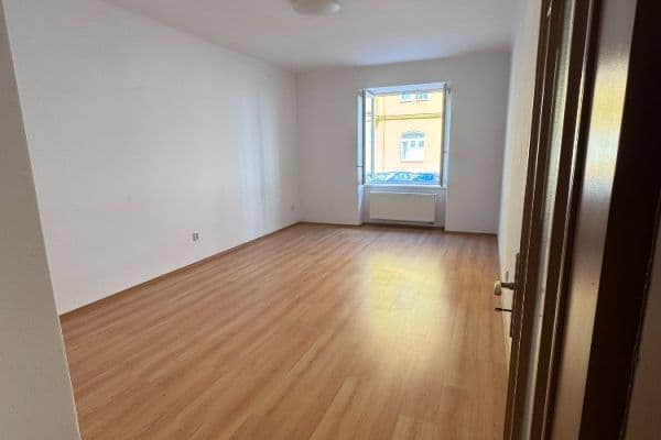 Pronájem bytu 2+kk 52 m², Petra Slezáka, Pronájem bytu 2+kk 52 m², Petra Slezáka,