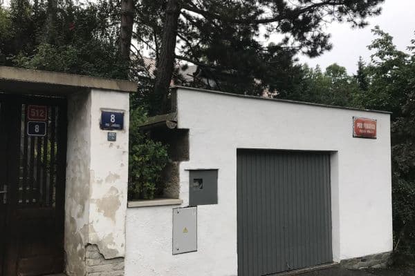 Prodej nebytového prostoru 27 m², Pod Pekařkou, Praha Prodej nebytového prostoru 27 m², Pod Pekařkou, Praha