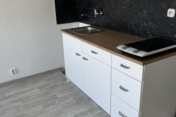 Pronájem bytu 1+kk 25 m², Horácké náměstí, Pronájem bytu 1+kk 25 m², Horácké náměstí,