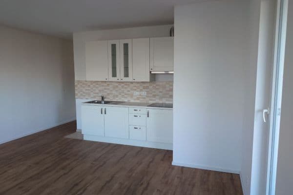 Pronájem bytu 2+kk 53 m², U Uhříněveské obory, Pronájem bytu 2+kk 53 m², U Uhříněveské obory,