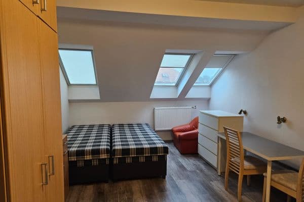 Pronájem bytu 1+kk 24 m², Vratislavova, Praha Pronájem bytu 1+kk 24 m², Vratislavova, Praha