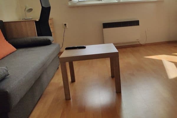 Pronájem bytu 2+kk 35 m², Střelničná, Praha Pronájem bytu 2+kk 35 m², Střelničná, Praha