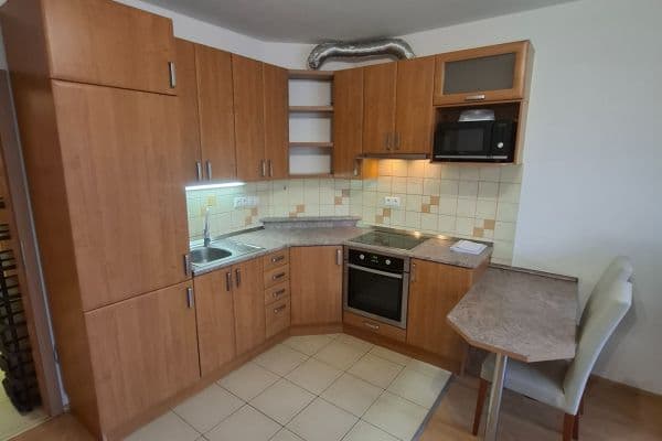 Pronájem bytu 1+kk 34 m², Praha Pronájem bytu 1+kk 34 m², Praha