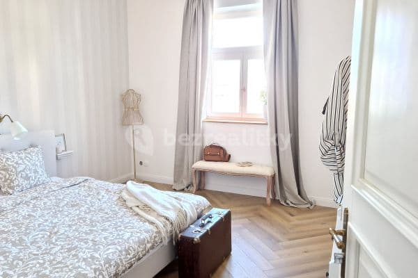 Pronájem bytu 1+1 40 m², Lažany, Liberecký kraj