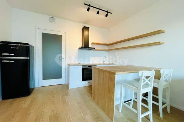 Pronájem bytu 1+kk 32 m², Vrbova, Hlavní město Praha Pronájem bytu 1+kk 32 m², Vrbova, Hlavní město Praha
