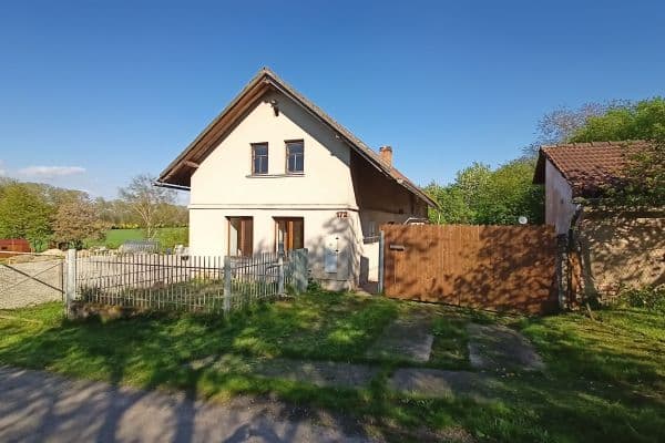 Prodej domu 110 m², pozemek 2.078 m², Jaroměř Prodej domu 110 m², pozemek 2.078 m², Jaroměř