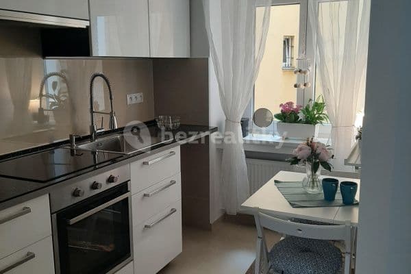 Pronájem bytu 1+1 35 m², Nuselská, Praha, Praha Pronájem bytu 1+1 35 m², Nuselská, Praha, Praha