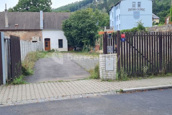 Pronájem nebytového prostoru 100 m², náměstí Osvoboditelů, Pronájem nebytového prostoru 100 m², náměstí Osvoboditelů,