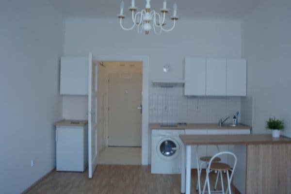 Pronájem bytu Garsoniéra 27 m², Písecká, Pronájem bytu Garsoniéra 27 m², Písecká,