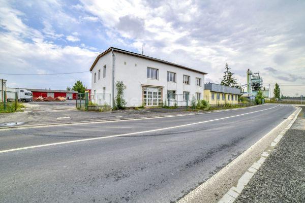 Prodej domu 876 m², pozemek 438 m², Tršnická, Cheb