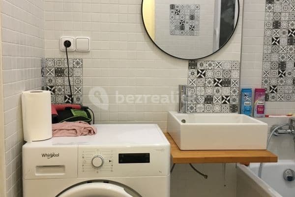 Pronájem bytu 1+kk 36 m², Kotlaska, Praha Pronájem bytu 1+kk 36 m², Kotlaska, Praha