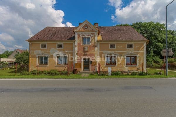 Prodej domu 270 m², pozemek 796 m², Hlavní, Mikulovice