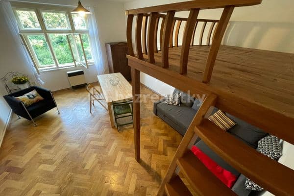 Pronájem bytu 2+1 58 m², Pod Sokolovnou, Pronájem bytu 2+1 58 m², Pod Sokolovnou,