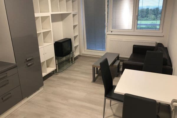 Pronájem bytu 2+kk 45 m², Holzova, Brno Pronájem bytu 2+kk 45 m², Holzova, Brno