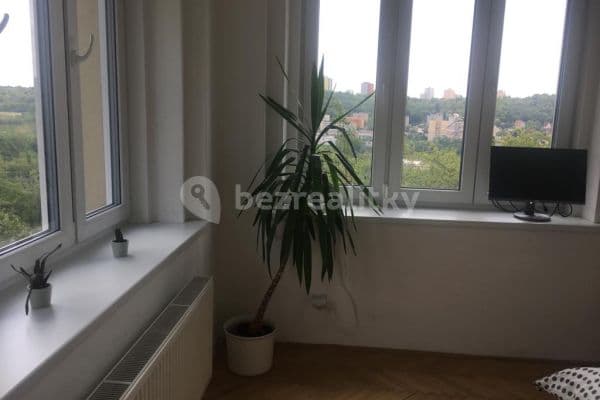 Pronájem bytu 1+1 33 m², Pod Zemankou, Praha Pronájem bytu 1+1 33 m², Pod Zemankou, Praha