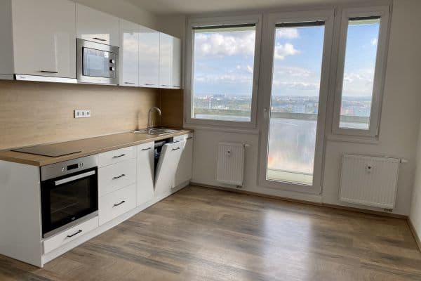 Pronájem bytu 2+kk 38 m², Jabloňová, Praha Pronájem bytu 2+kk 38 m², Jabloňová, Praha
