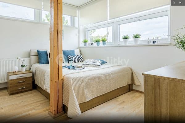 Pronájem bytu 2+kk 47 m², Prusická, Praha Pronájem bytu 2+kk 47 m², Prusická, Praha
