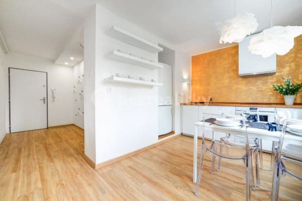 Pronájem bytu 2+1 53 m², 22. dubna, Mikulov Pronájem bytu 2+1 53 m², 22. dubna, Mikulov
