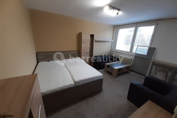 Pronájem bytu 1+1 27 m², Vachkova, Hradec Králové, Královéhradecký kraj
