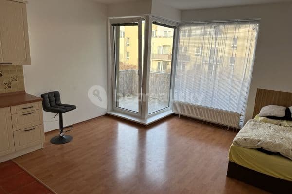 Pronájem bytu 2+kk 56 m², Za Dvorem, Brandýs nad Labem-Stará Boleslav Pronájem bytu 2+kk 56 m², Za Dvorem, Brandýs nad Labem-Stará Boleslav