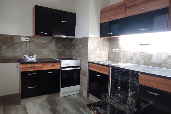 Pronájem bytu 1+1 40 m², Na Vršku, Jablonec nad Nisou, Liberecký kraj Pronájem bytu 1+1 40 m², Na Vršku, Jablonec nad Nisou, Liberecký kraj