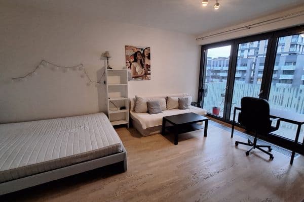 Pronájem bytu 1+kk 37 m², Olšanská, Praha Pronájem bytu 1+kk 37 m², Olšanská, Praha