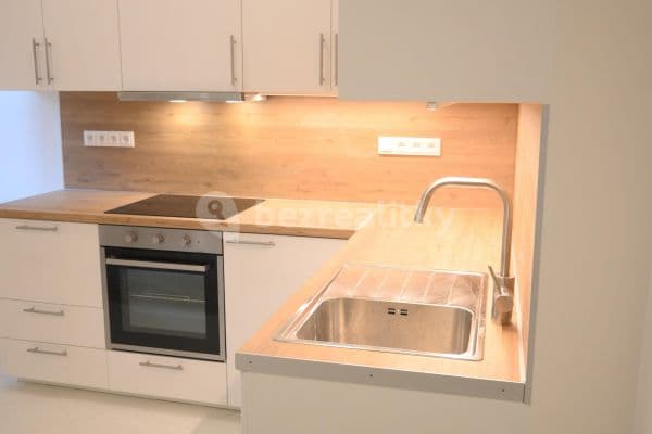 Pronájem bytu 2+1 85 m², Tolstého, Praha Pronájem bytu 2+1 85 m², Tolstého, Praha