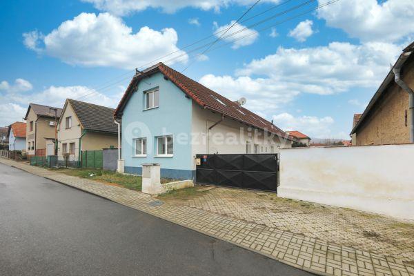 Prodej domu 260 m², pozemek 380 m², Drozdov