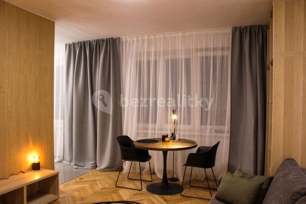 Pronájem bytu 2+1 53 m², Jaroslava Vrchlického, Most, Ústecký kraj Pronájem bytu 2+1 53 m², Jaroslava Vrchlického, Most, Ústecký kraj