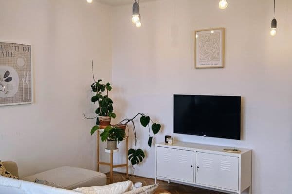 Pronájem bytu 2+kk 37 m², náměstí Svatopluka Čecha, Praha Pronájem bytu 2+kk 37 m², náměstí Svatopluka Čecha, Praha