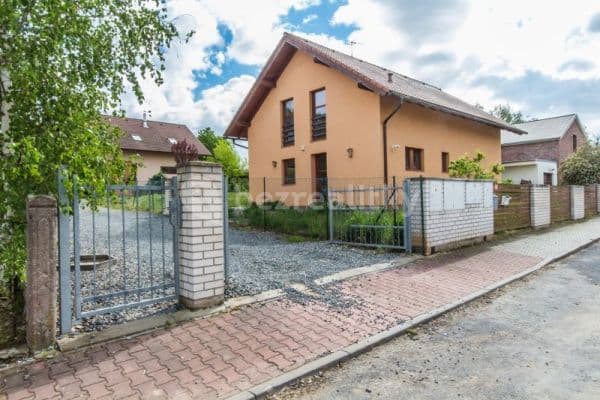 Prodej domu 176 m², pozemek 687 m², Roháčova, Úvaly