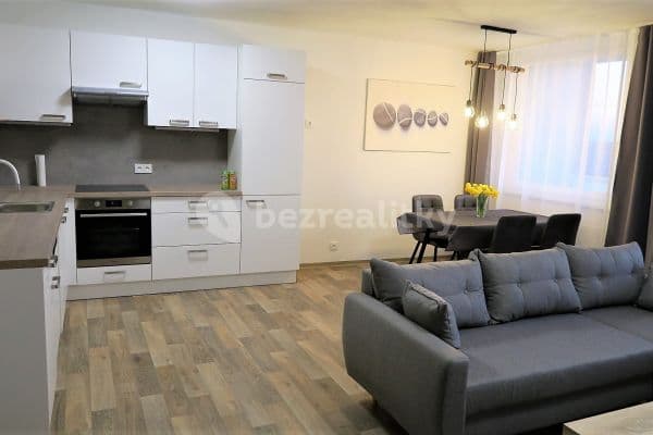 Pronájem bytu 4+kk 95 m², Doležalova, Praha Pronájem bytu 4+kk 95 m², Doležalova, Praha