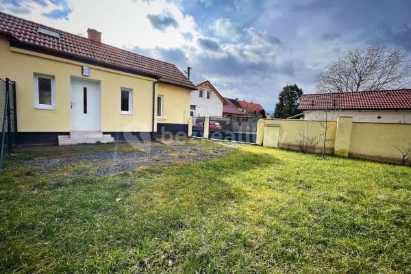 Pronájem domu 90 m², pozemek 100 m², Na kopečku, Lety Pronájem domu 90 m², pozemek 100 m², Na kopečku, Lety