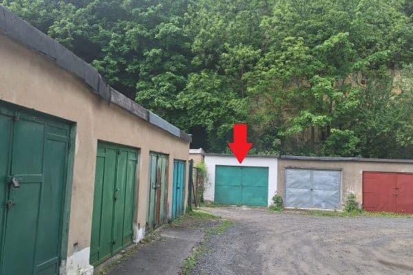 Prodej garáže 23 m², Pod Petřinami, Hlavní město Praha Prodej garáže 23 m², Pod Petřinami, Hlavní město Praha