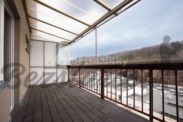 Pronájem bytu 1+1 34 m², Vrchlického, Praha Pronájem bytu 1+1 34 m², Vrchlického, Praha