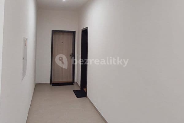 Pronájem bytu 2+kk 65 m², U Škol, Bučovice
