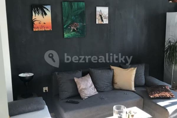 Pronájem bytu Garsoniéra 24 m², Brigádníků, Hlavní město Praha Pronájem bytu Garsoniéra 24 m², Brigádníků, Hlavní město Praha