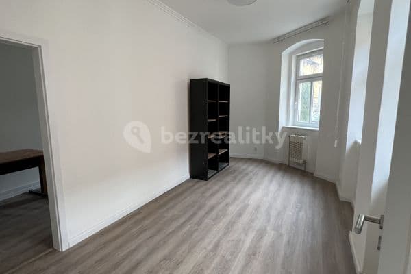 Pronájem bytu 2+1 40 m², Kolmá, Karlovy Vary, Karlovarský kraj