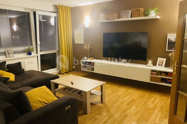 Pronájem bytu 3+kk 63 m², Na Kavčí skále, Říčany Pronájem bytu 3+kk 63 m², Na Kavčí skále, Říčany