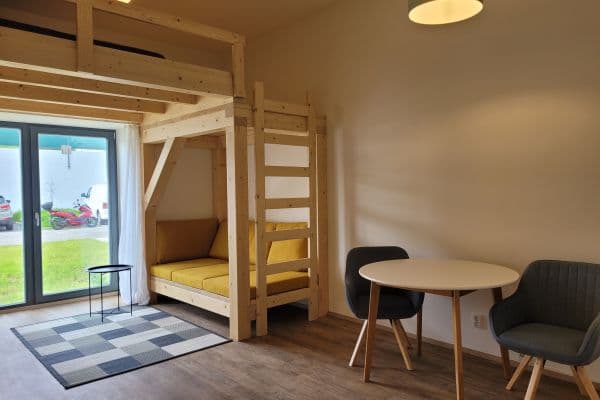 Pronájem bytu 1+kk 37 m², Zlončice Pronájem bytu 1+kk 37 m², Zlončice
