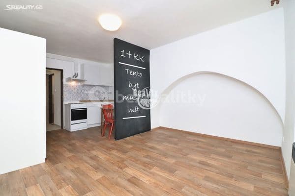 Pronájem bytu 1+kk 30 m², Joštova, Jihlava, Kraj Vysočina Pronájem bytu 1+kk 30 m², Joštova, Jihlava, Kraj Vysočina