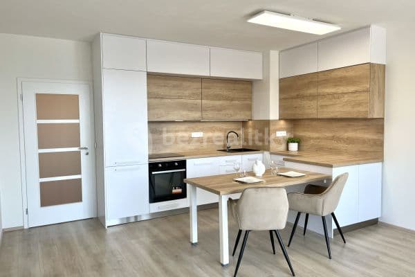 Pronájem bytu 2+kk 58 m², Východní, Pardubice Pronájem bytu 2+kk 58 m², Východní, Pardubice