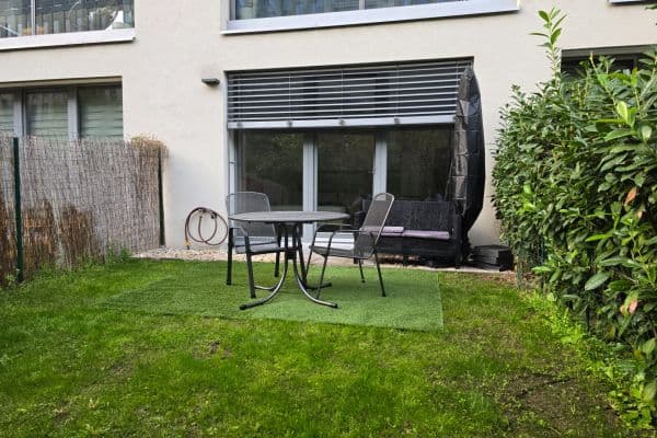 Pronájem bytu 1+kk 39 m², U Mlýnského kanálu, Praha Pronájem bytu 1+kk 39 m², U Mlýnského kanálu, Praha